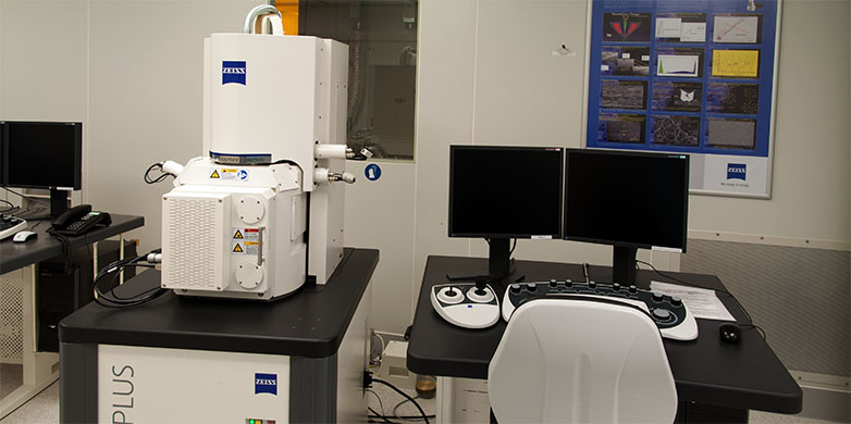 Scanning electron microscope Zeiss Ultra plus